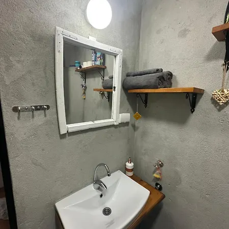 Jezero Apartment *